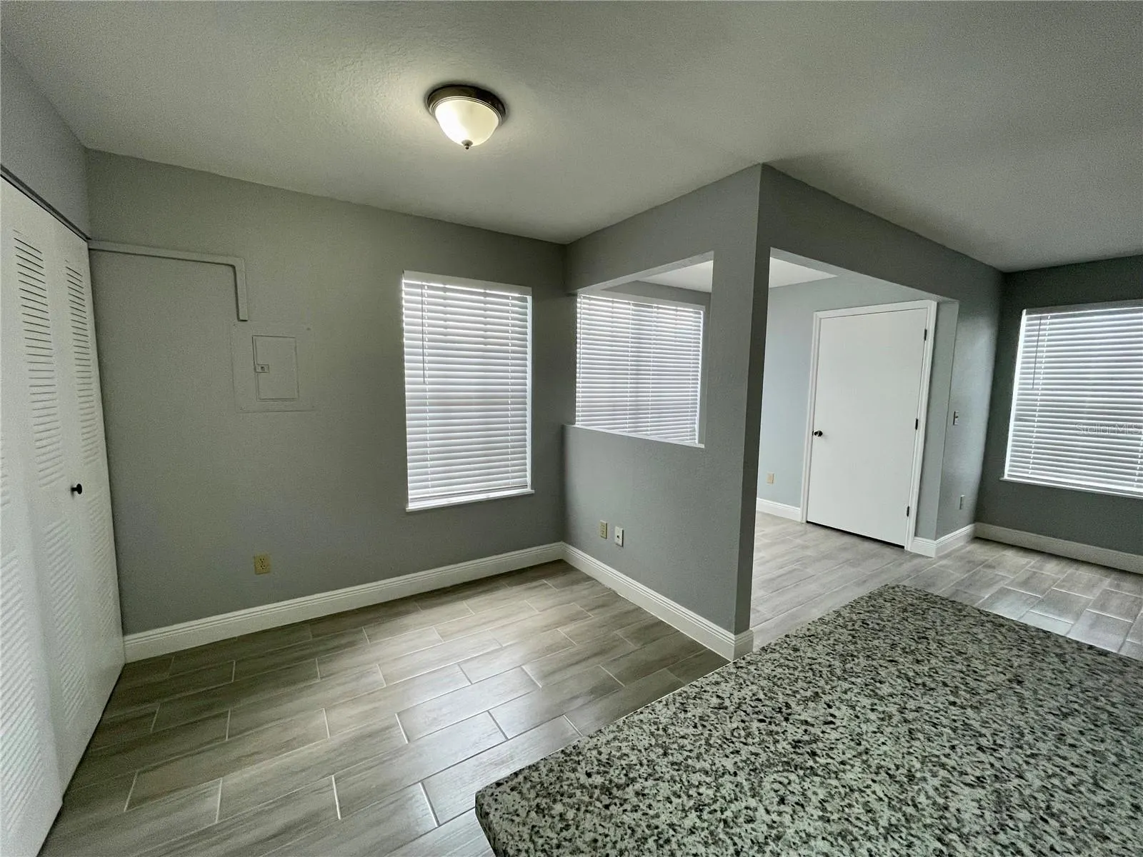 1612 COLUMBIA ARMS CIR #137, #137