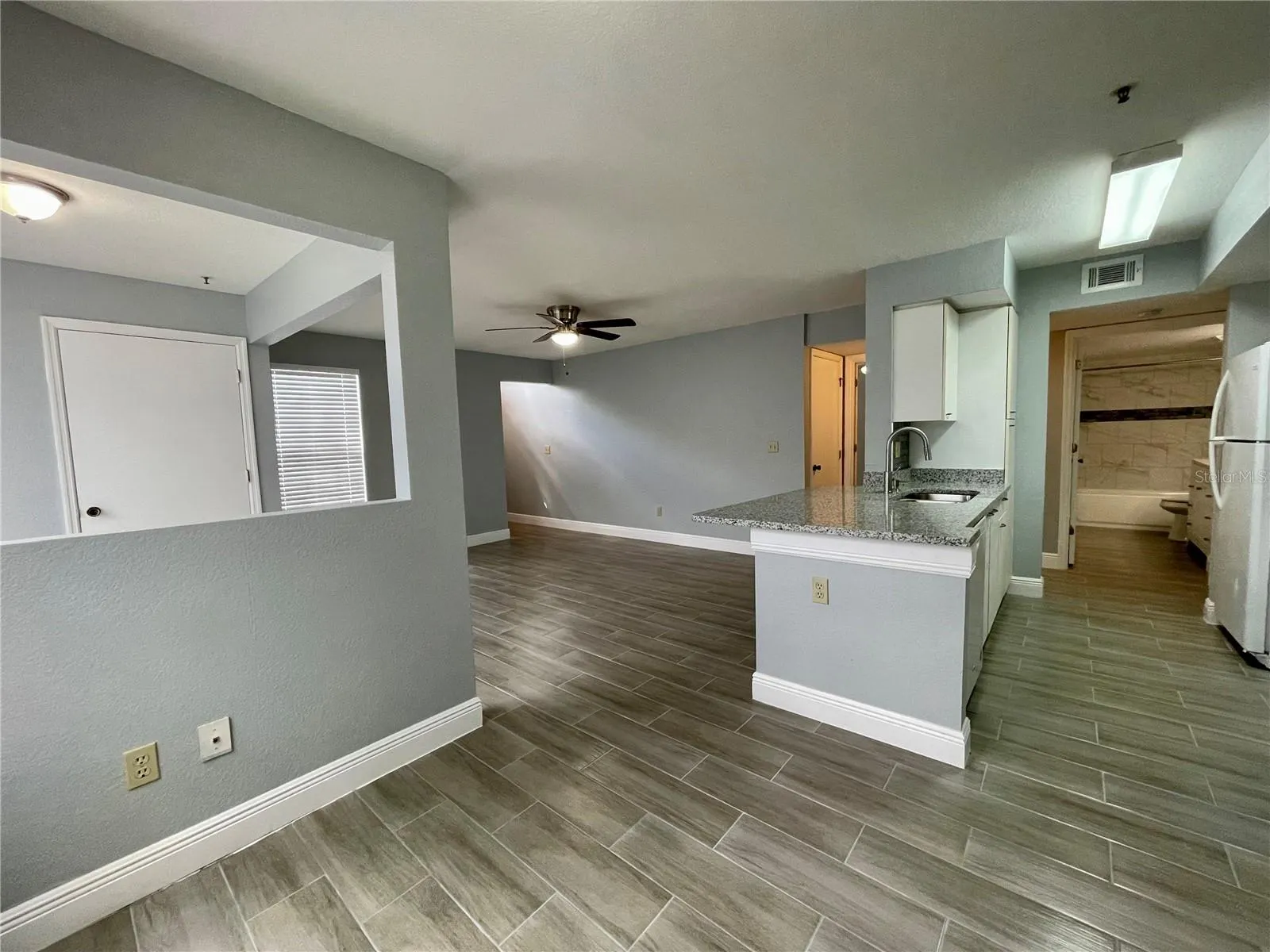 1612 COLUMBIA ARMS CIR #137, #137