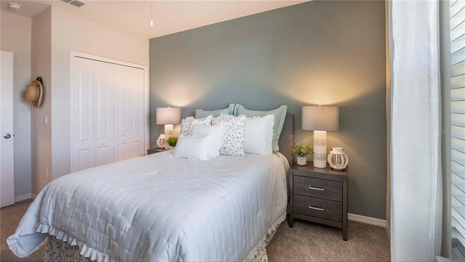 3928 BLUETHREAD WAY