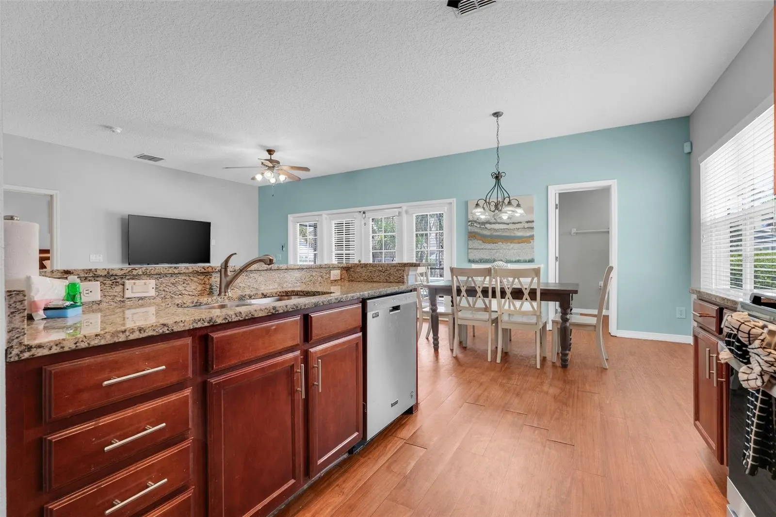 8033 ACADIA ESTATES CT