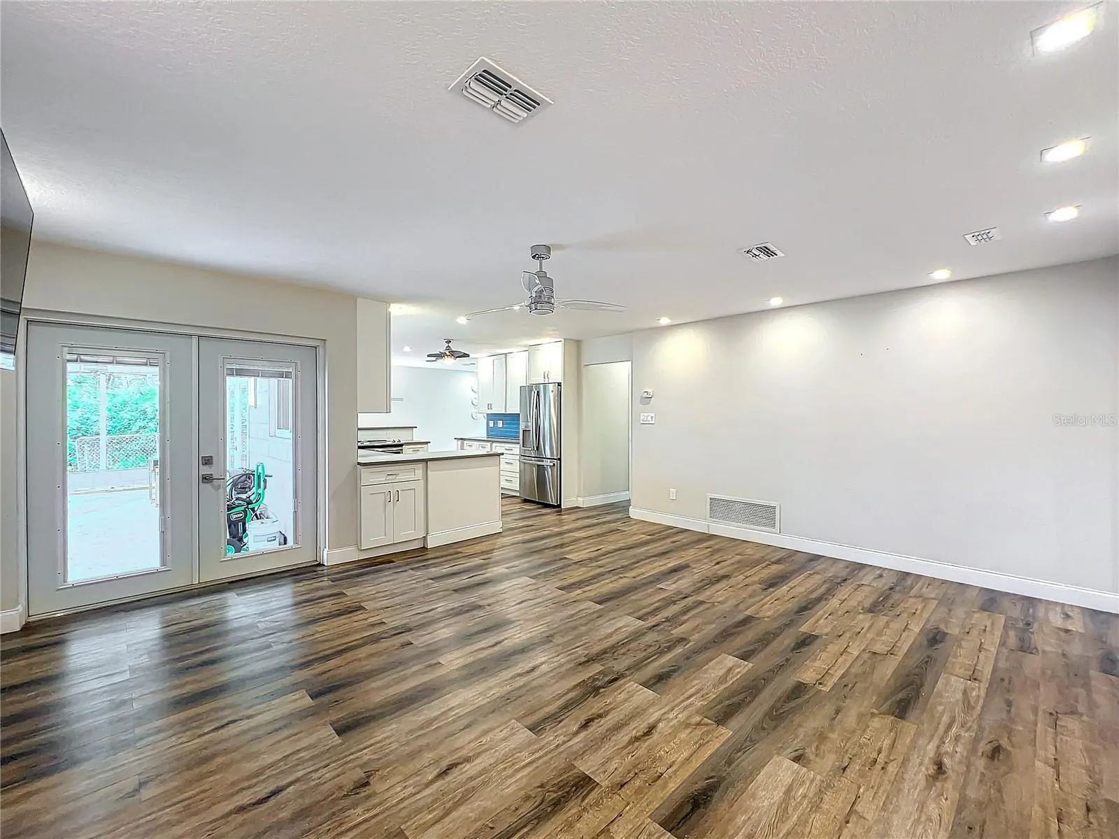 317 PARK PL