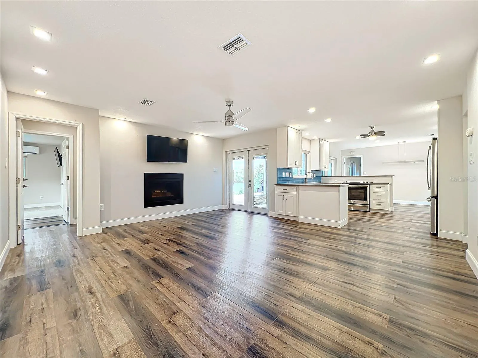 317 PARK PL