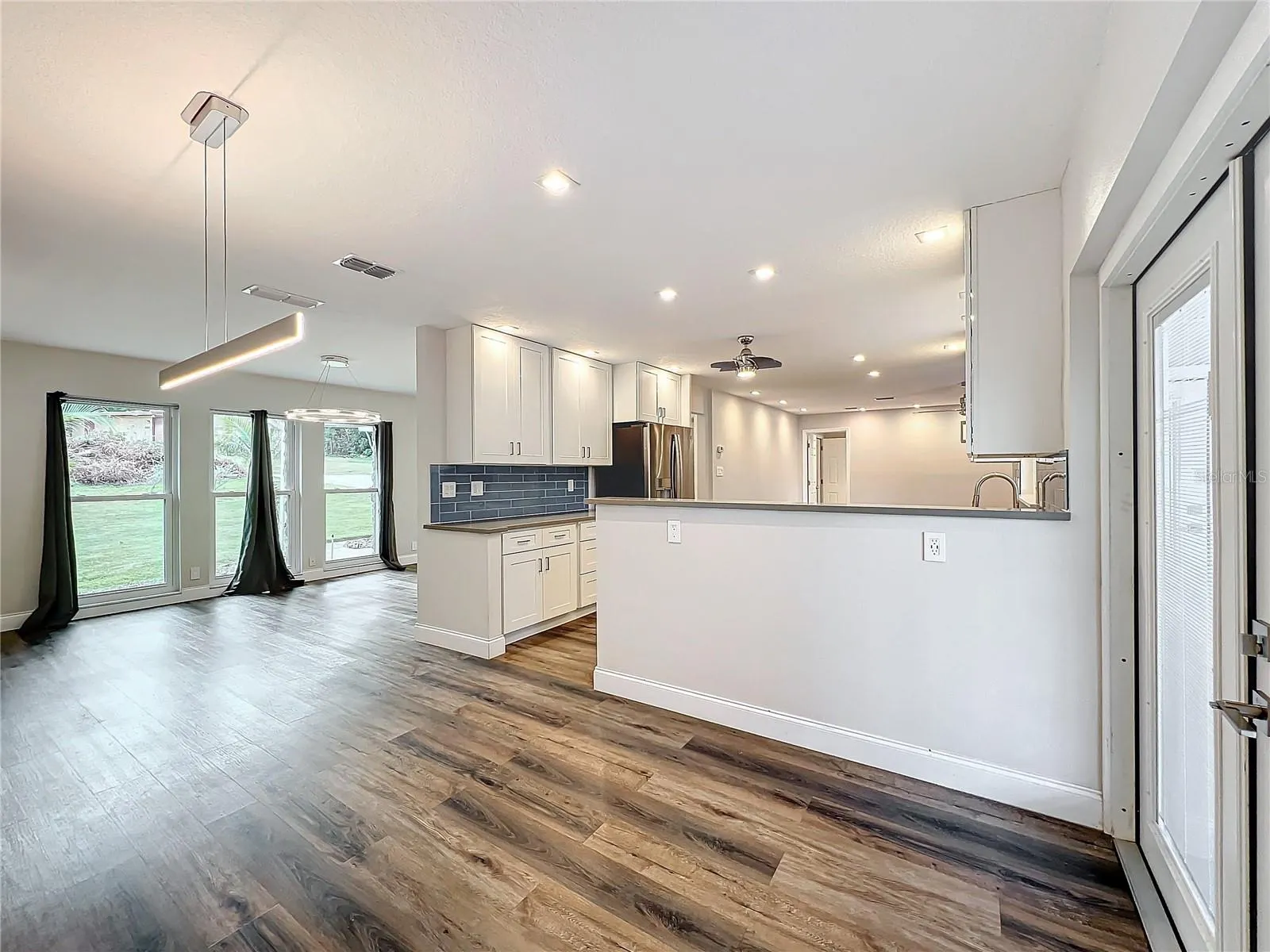 317 PARK PL