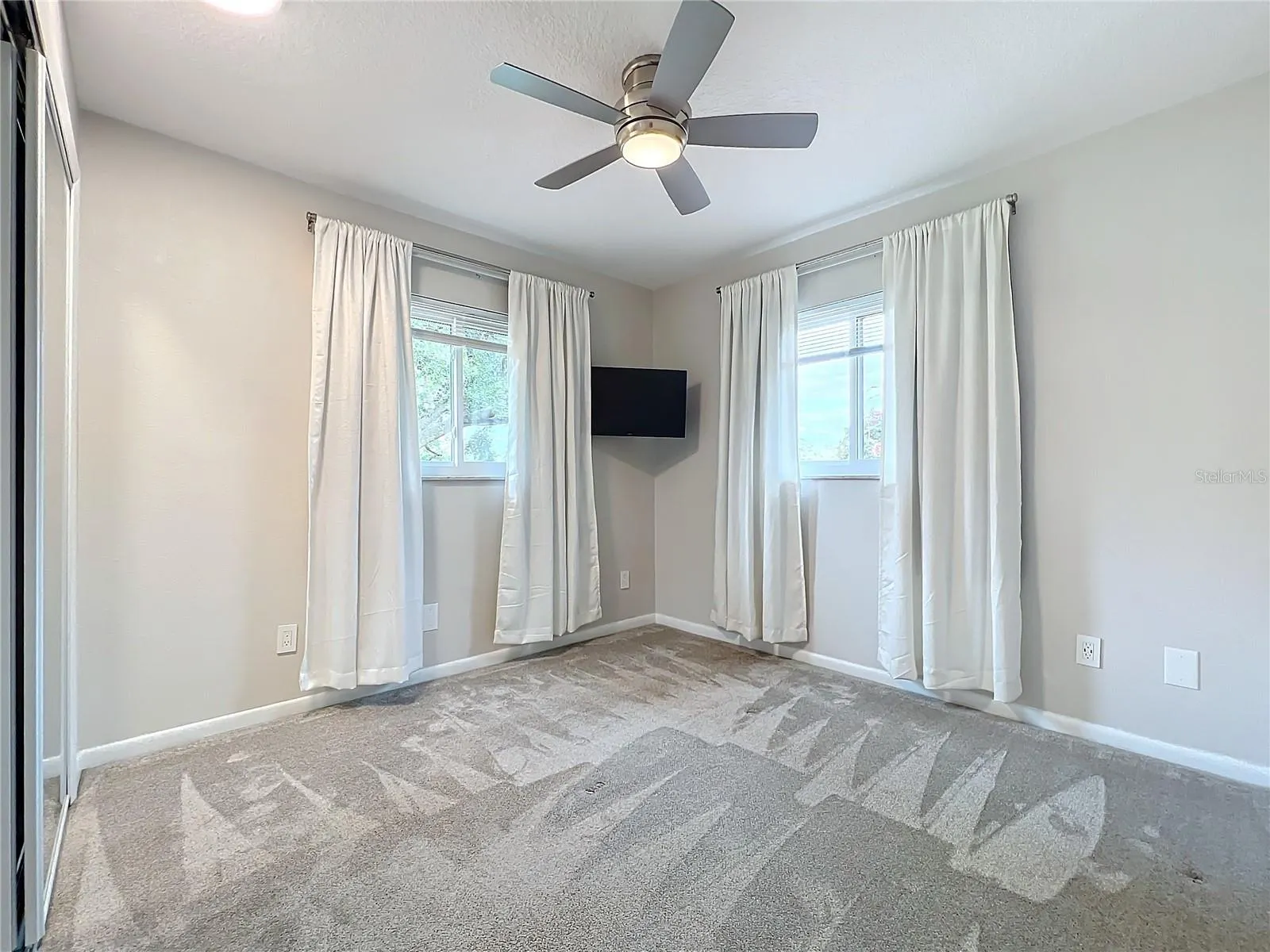 317 PARK PL