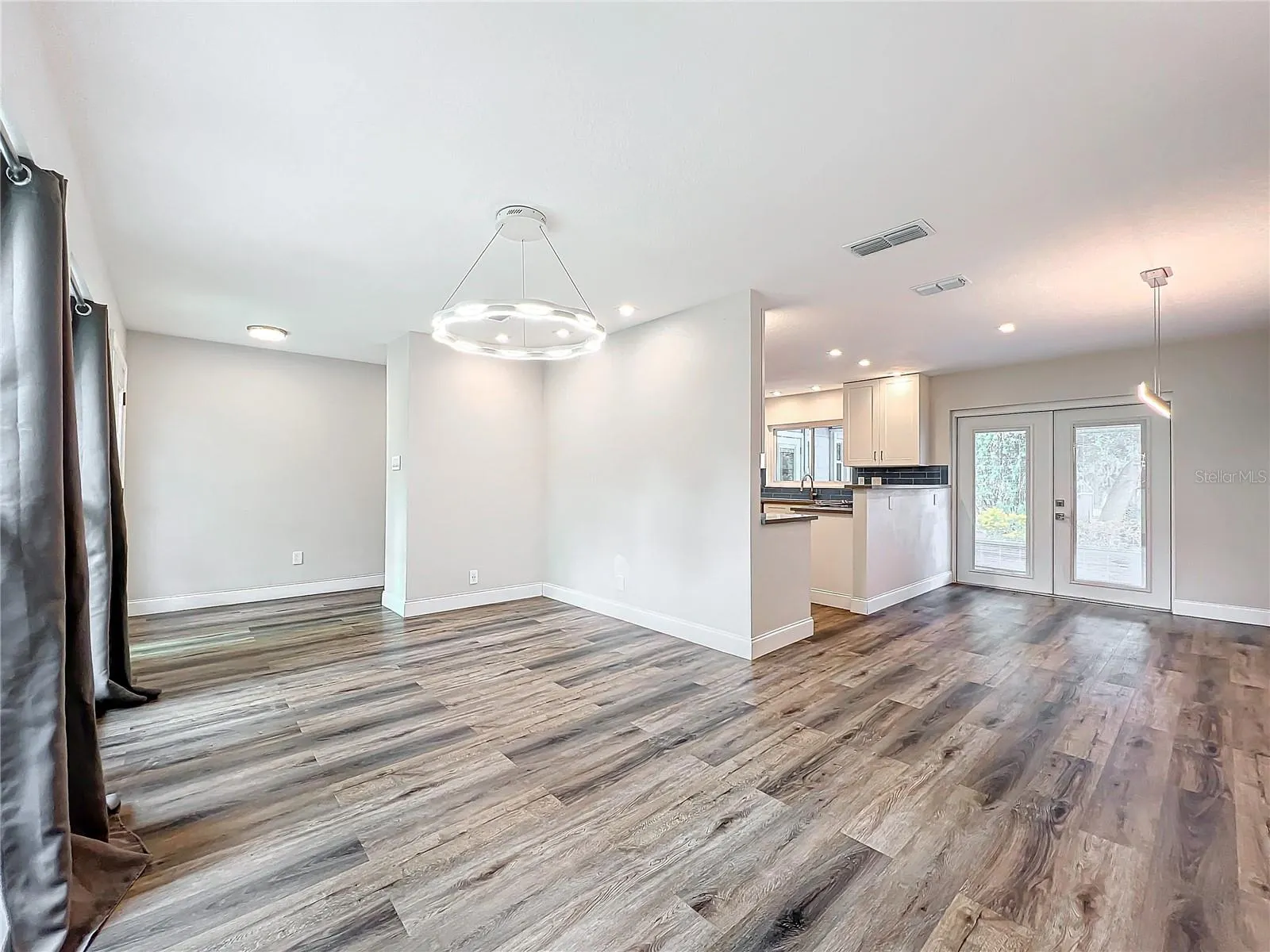 317 PARK PL