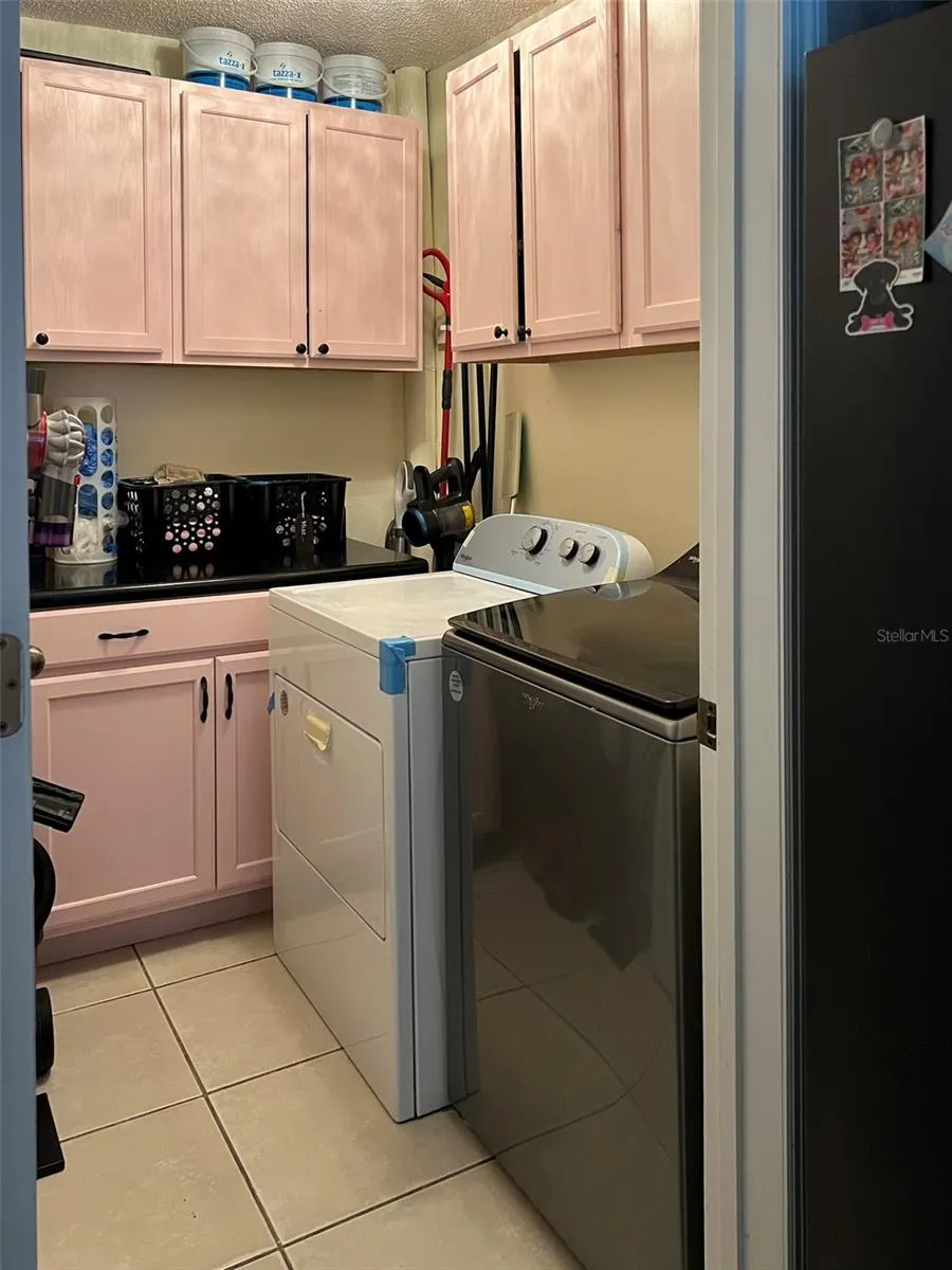 324 ERIE CT