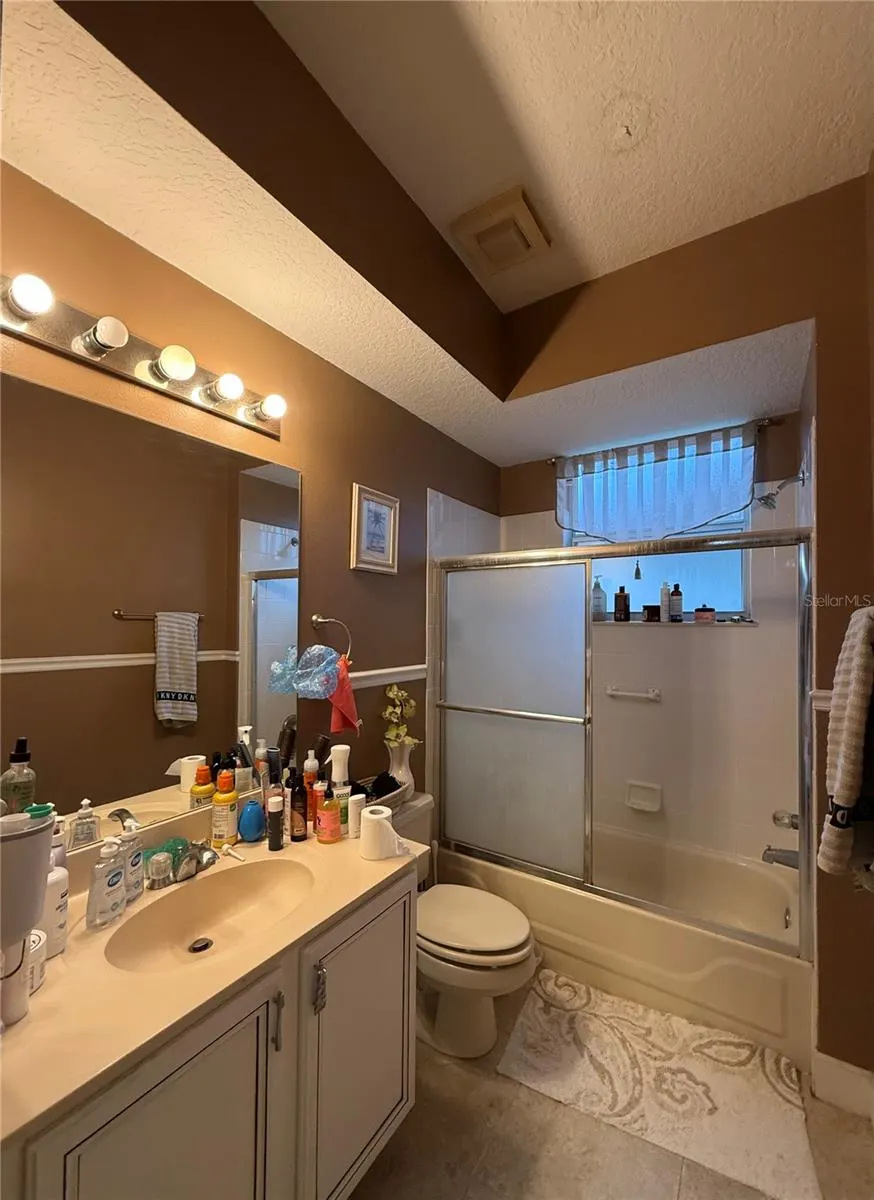 14007 ISLAMORADA DR