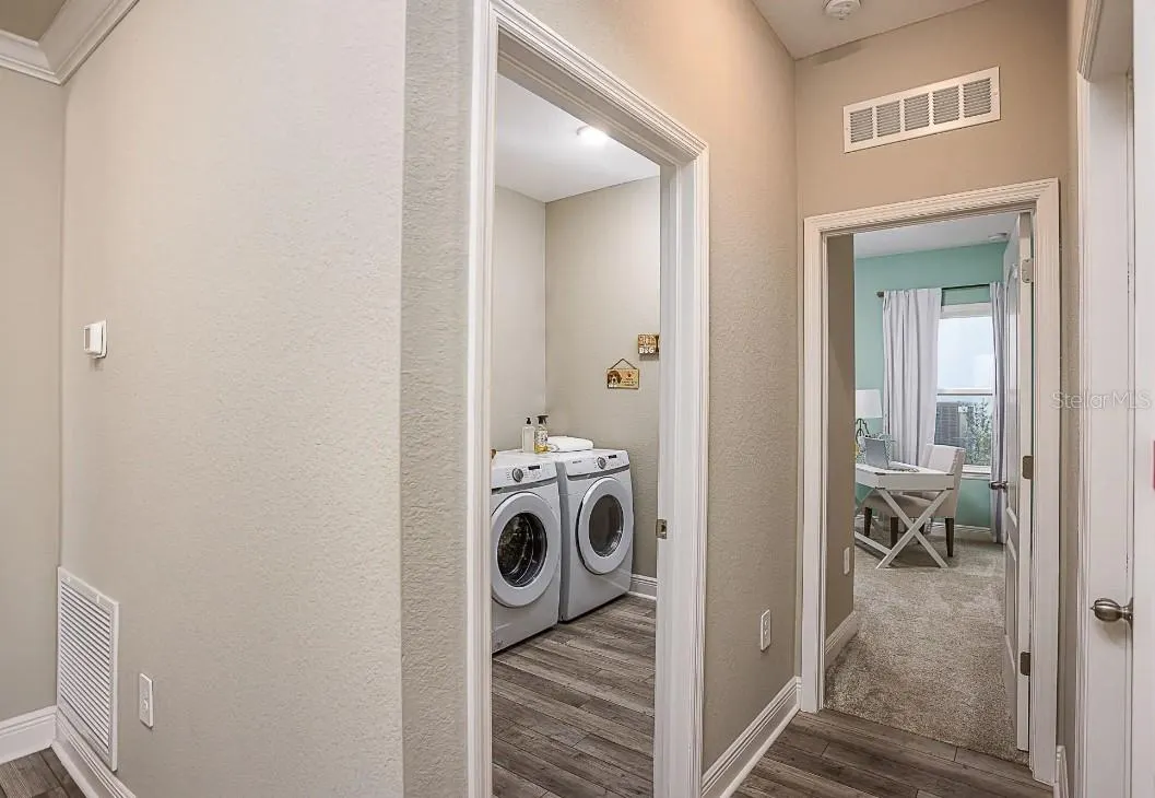 20 FIG CT E