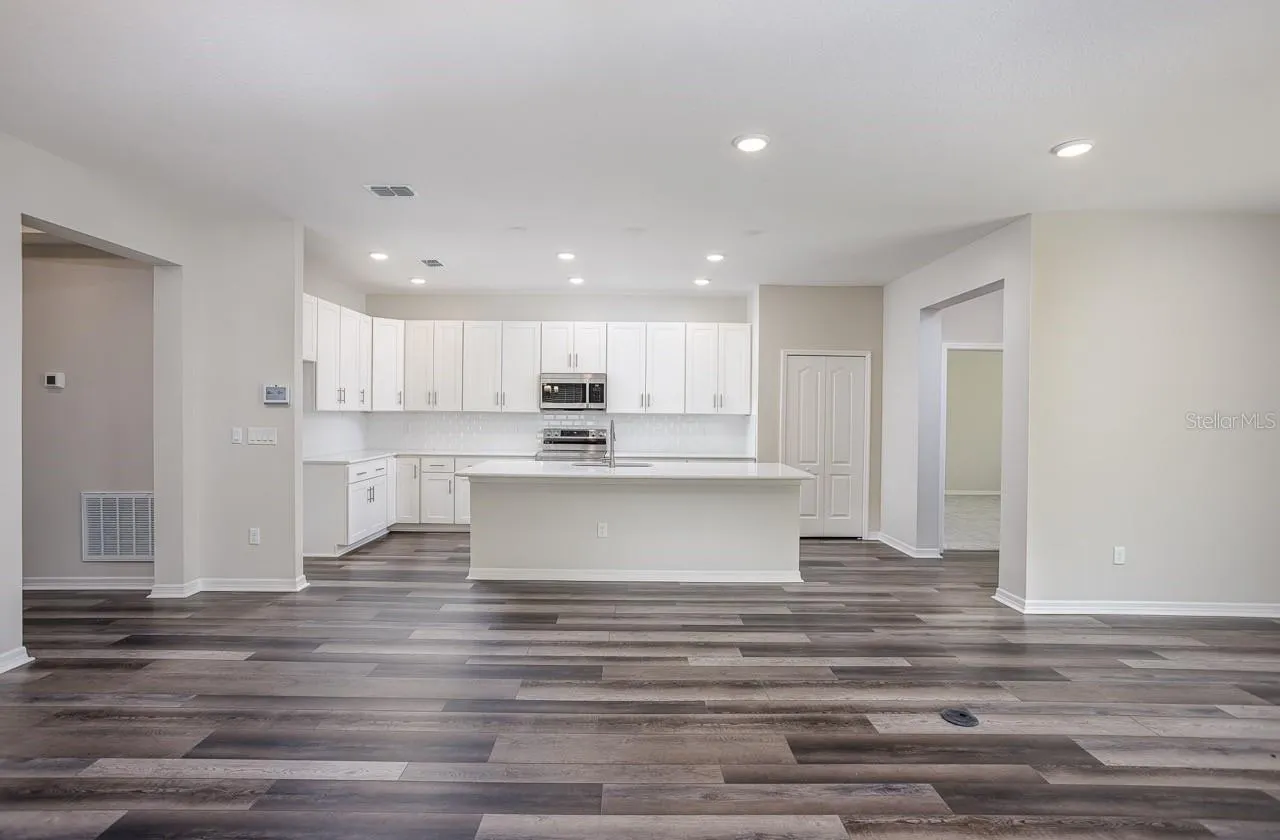 20 FIG CT E