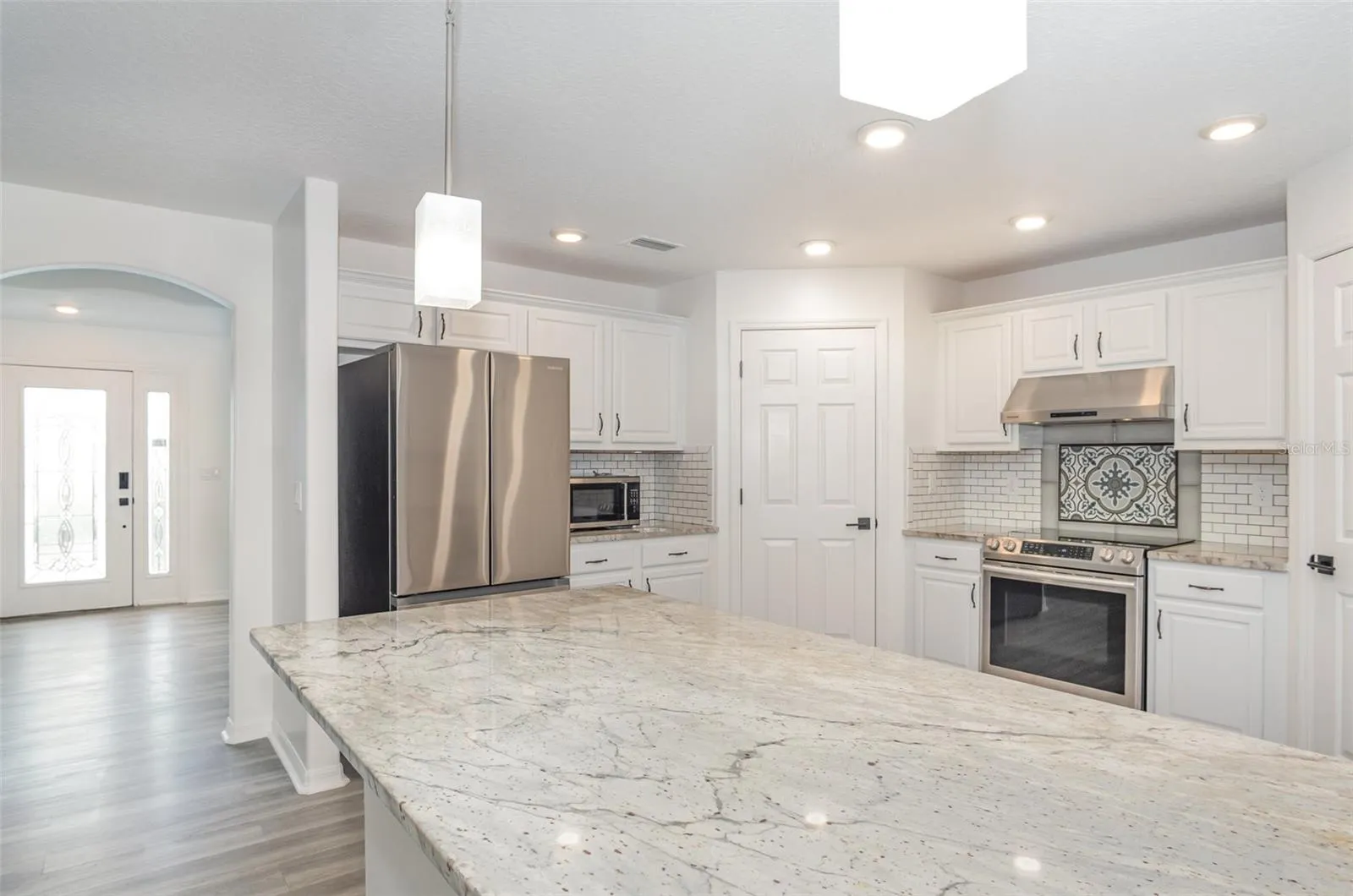 25 PRINCE KAAREL LN