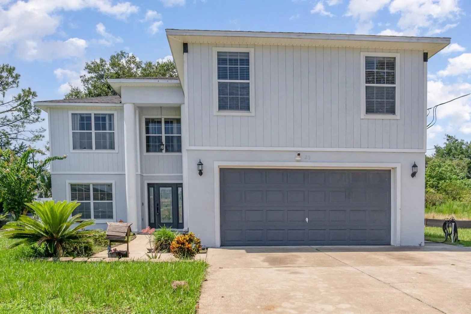 25 PRINCE KAAREL LN