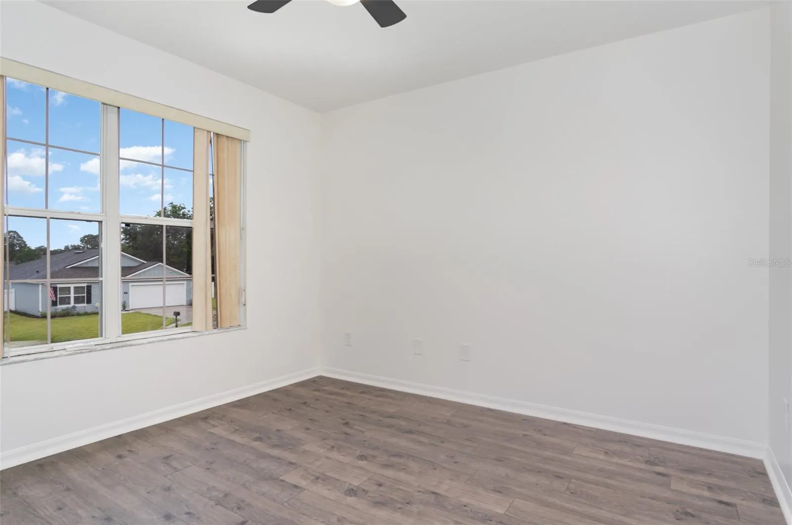 25 PRINCE KAAREL LN