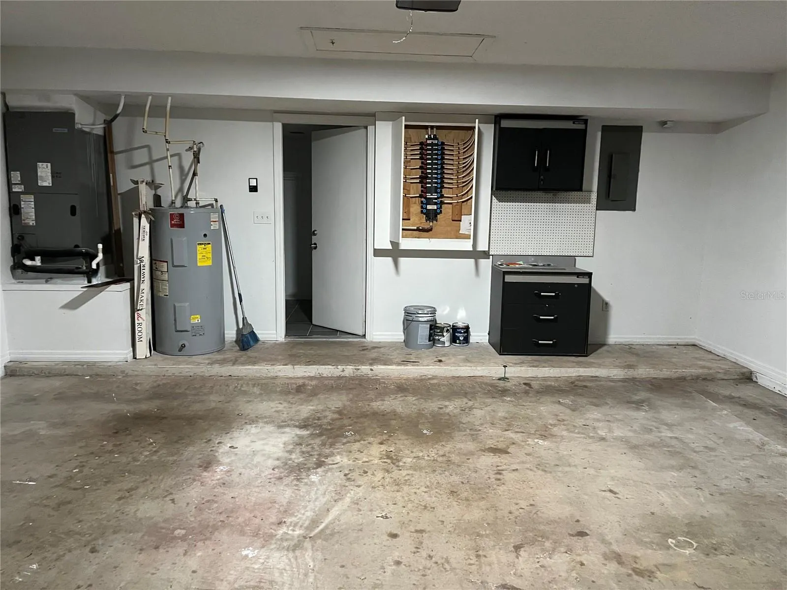 2700 WAYMEYER DR