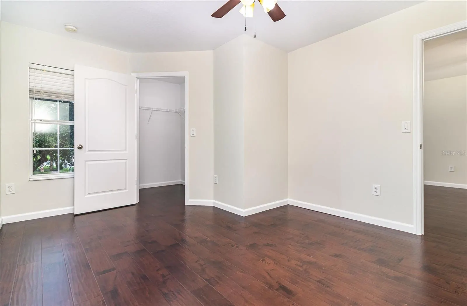 1224 PRIORY CIR