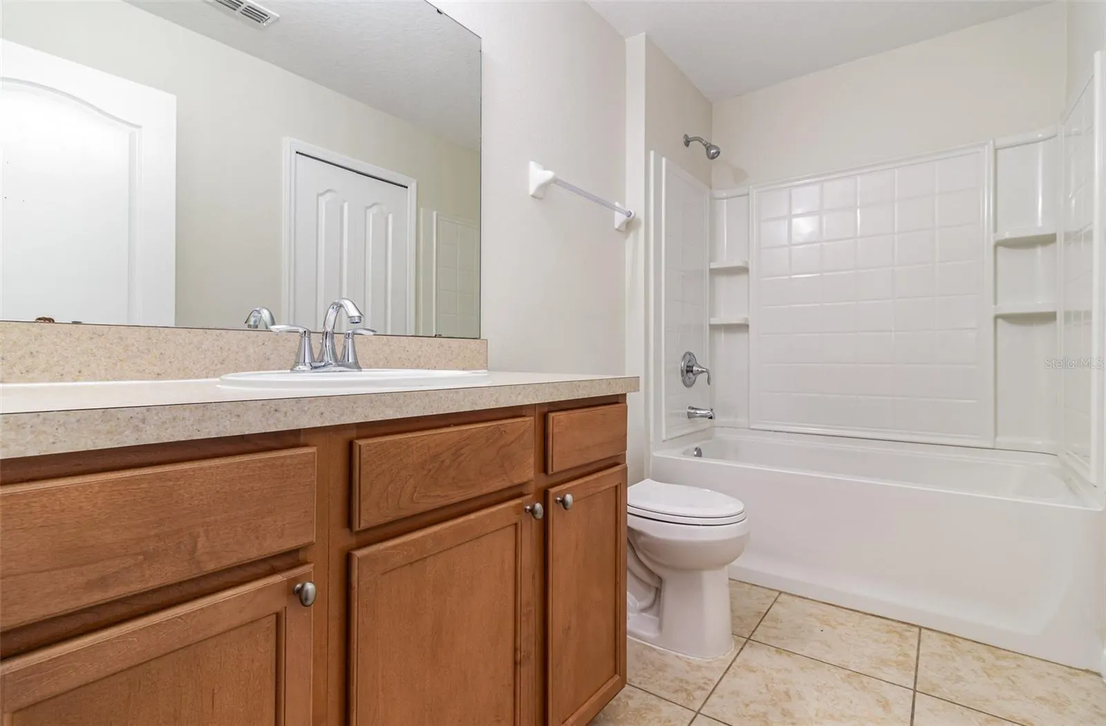 1224 PRIORY CIR