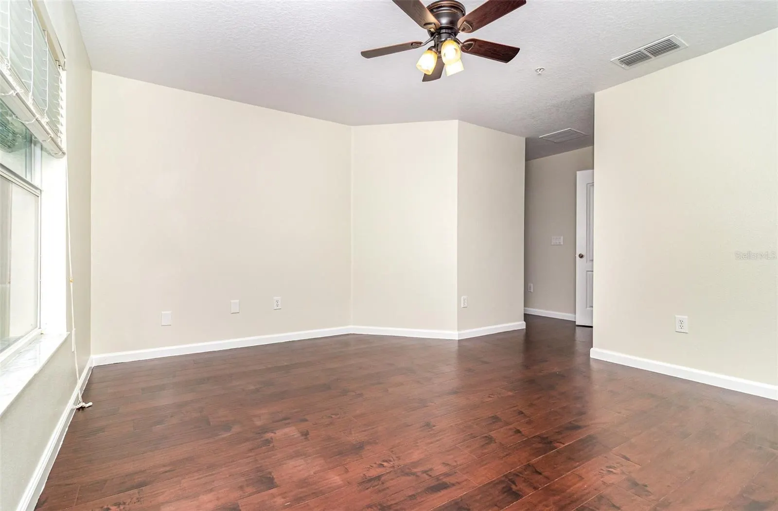 1224 PRIORY CIR