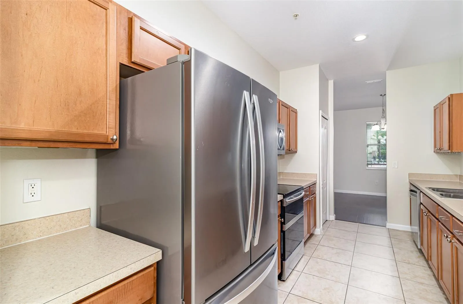 1224 PRIORY CIR