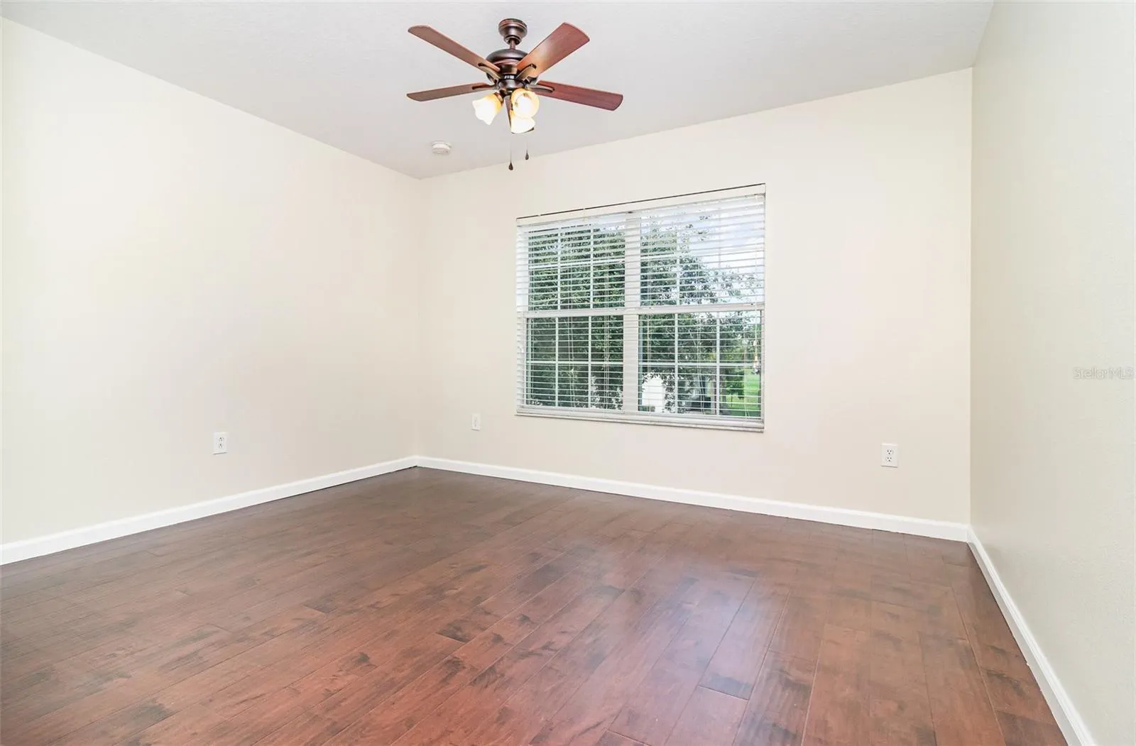 1224 PRIORY CIR