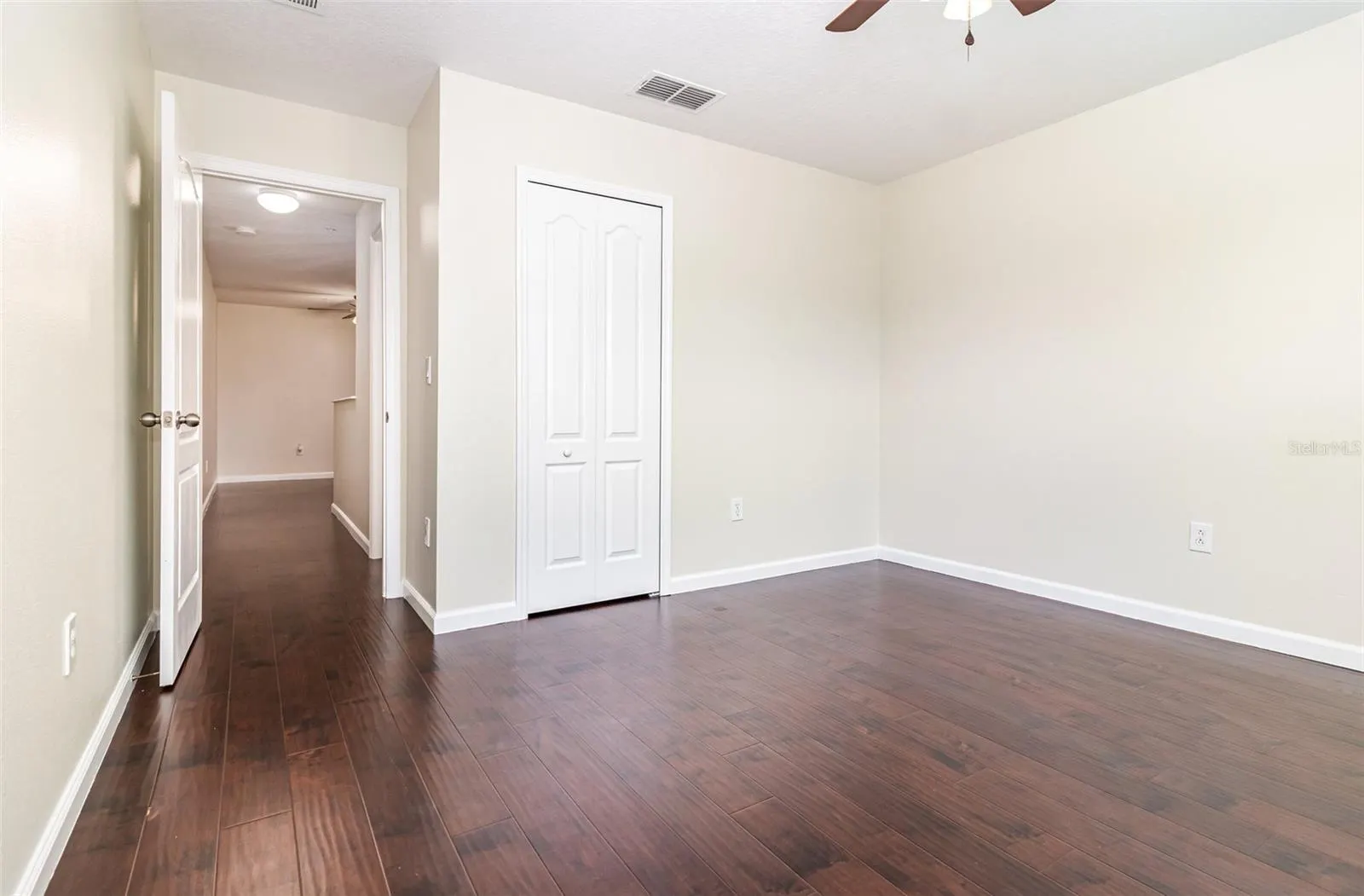 1224 PRIORY CIR