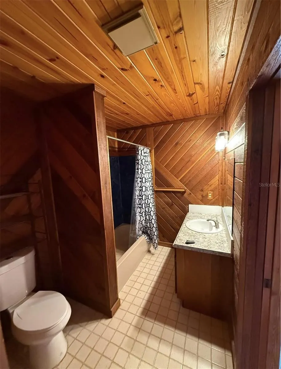 2005 SW DRIFTWOOD ST