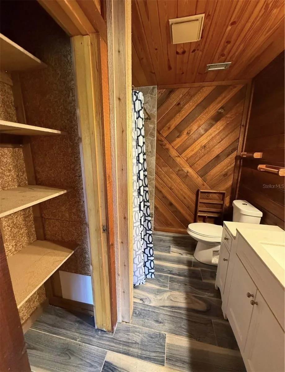 2005 SW DRIFTWOOD ST