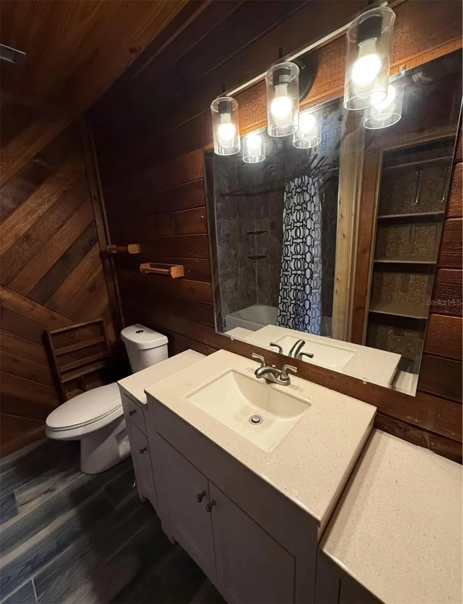 2005 SW DRIFTWOOD ST