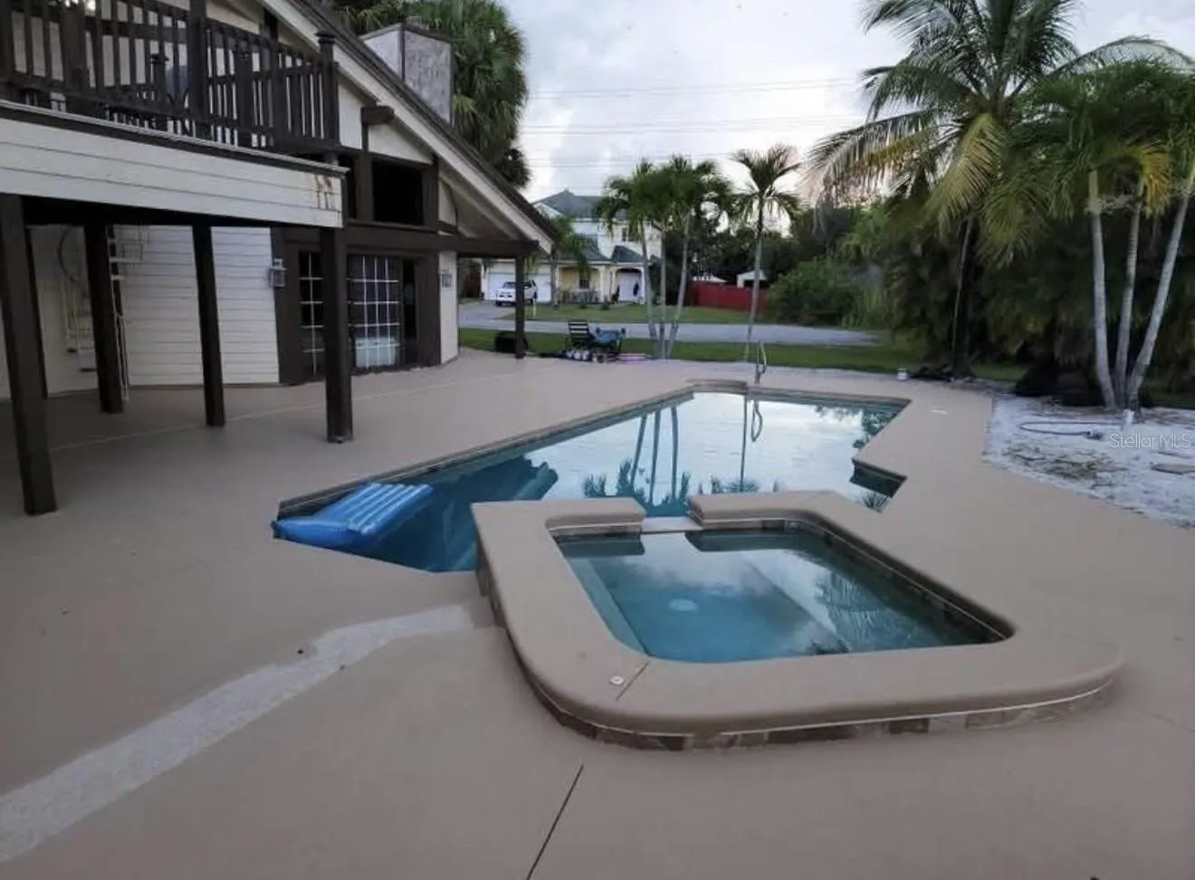 2005 SW DRIFTWOOD ST