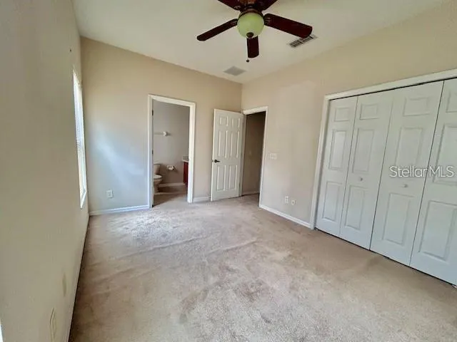 2200 THE OAKS BLVD