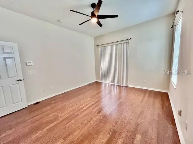 2200 THE OAKS BLVD