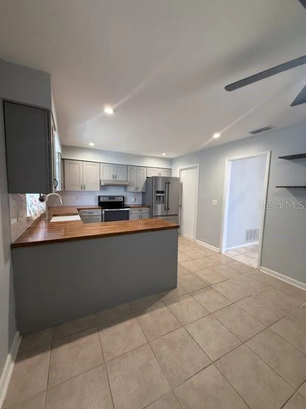 30 CORNWALL CT