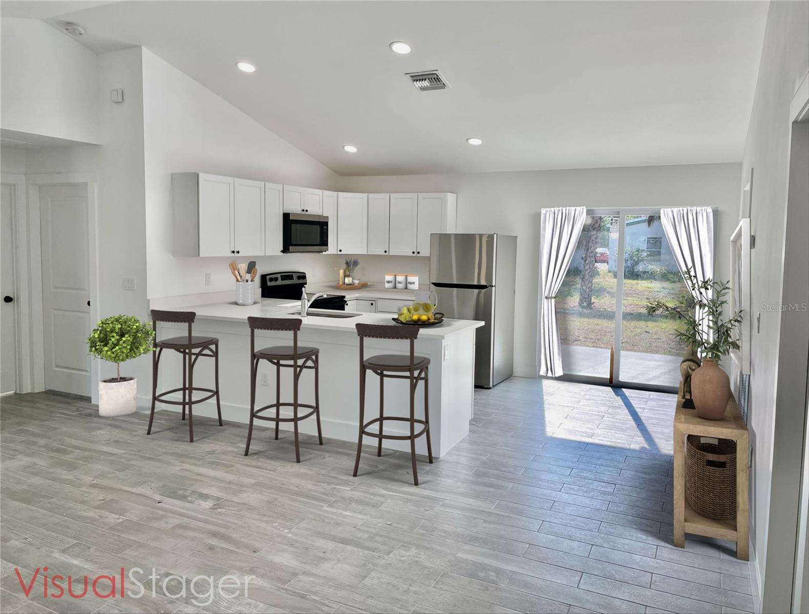 1104 NW 2ND ST