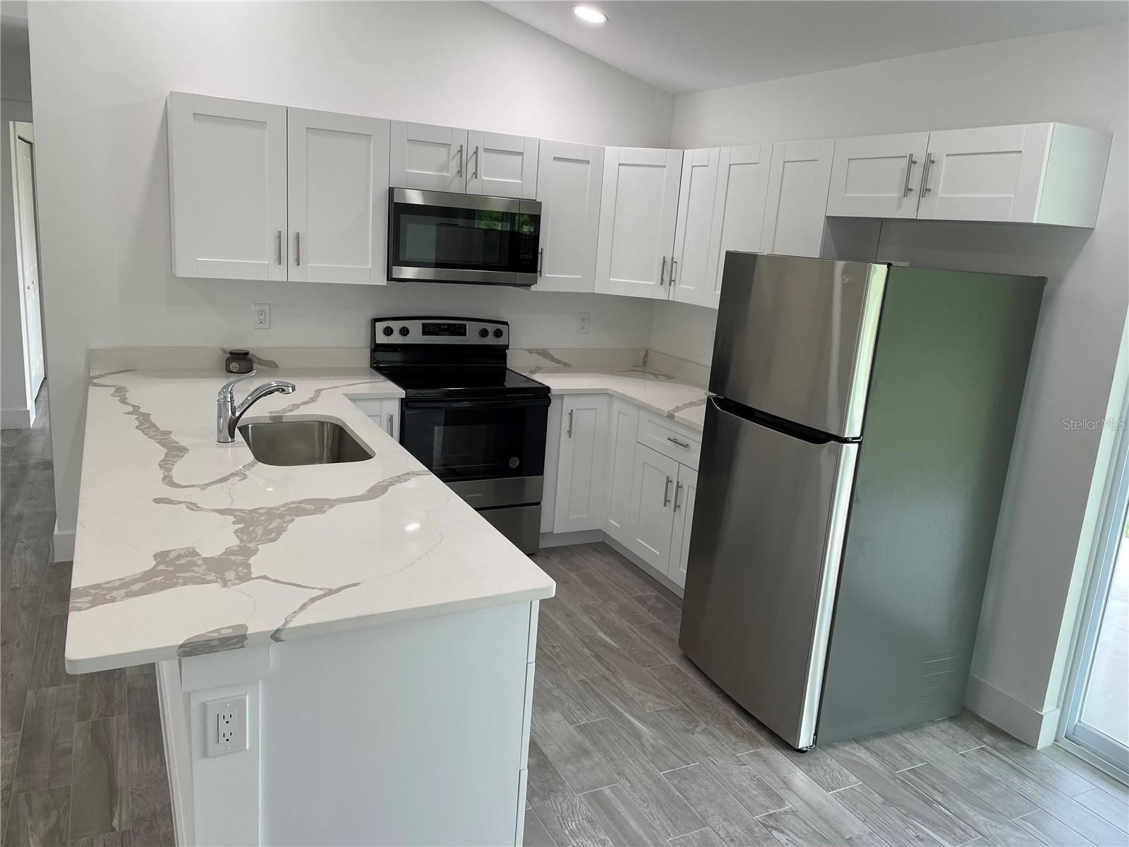 1104 NW 2ND ST