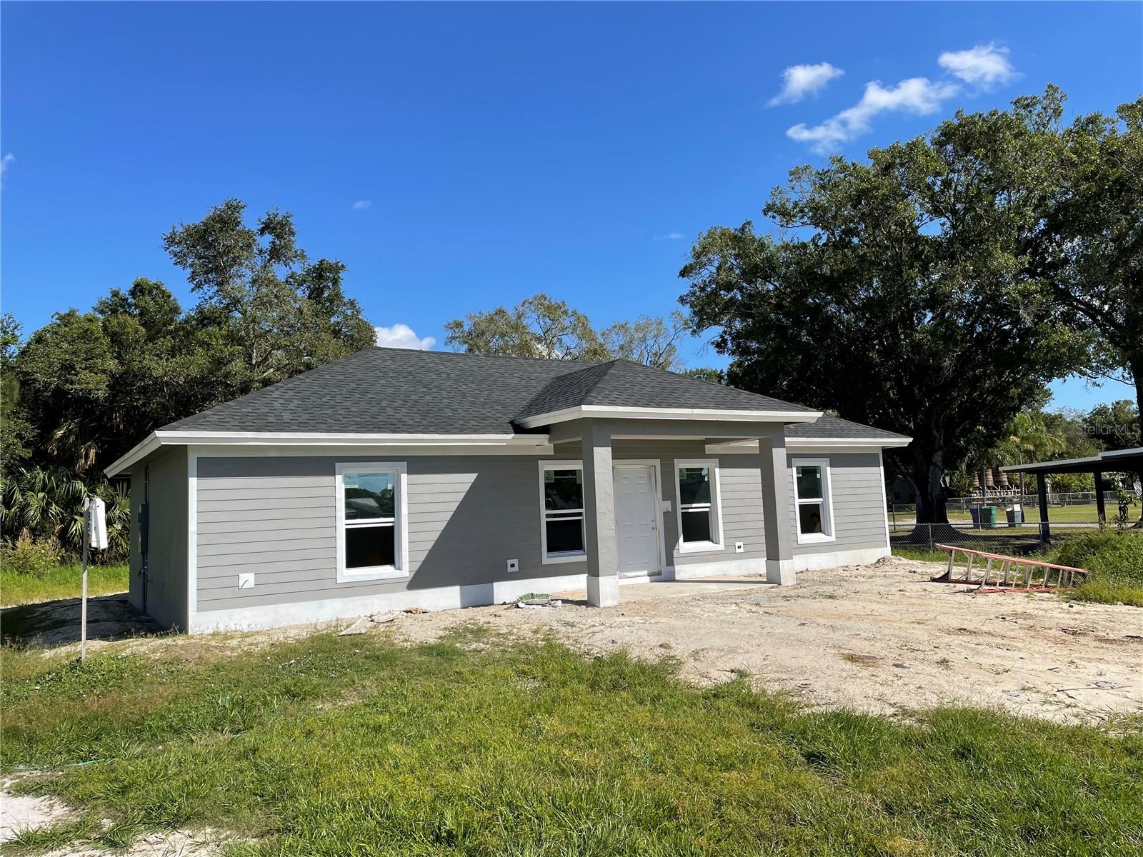 1104 NW 2ND ST