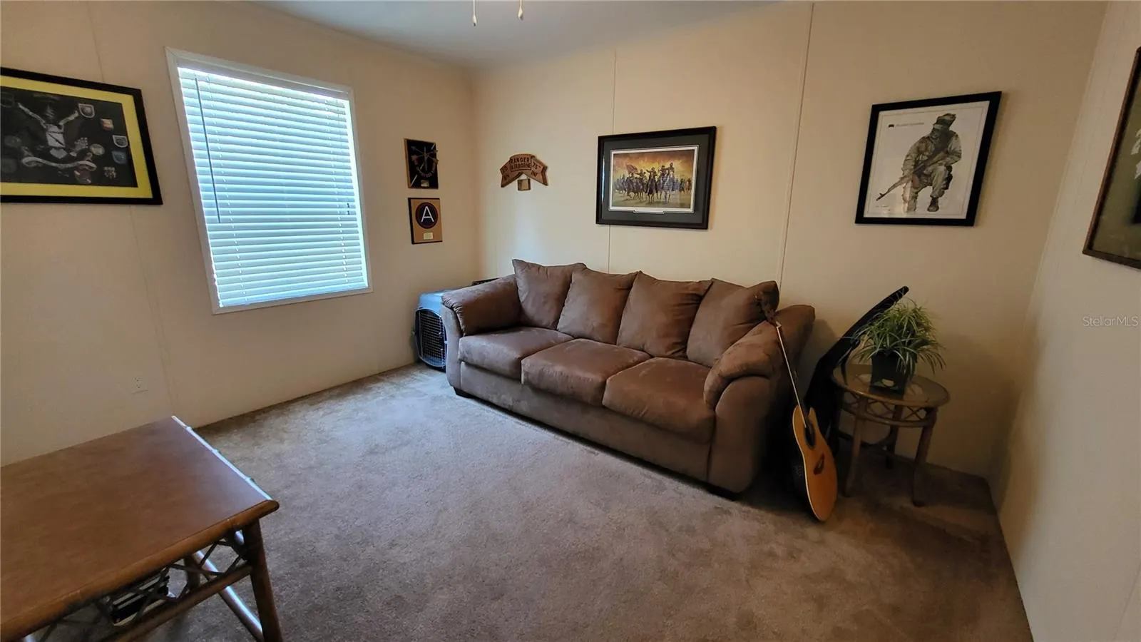 1084 ARVIN LN
