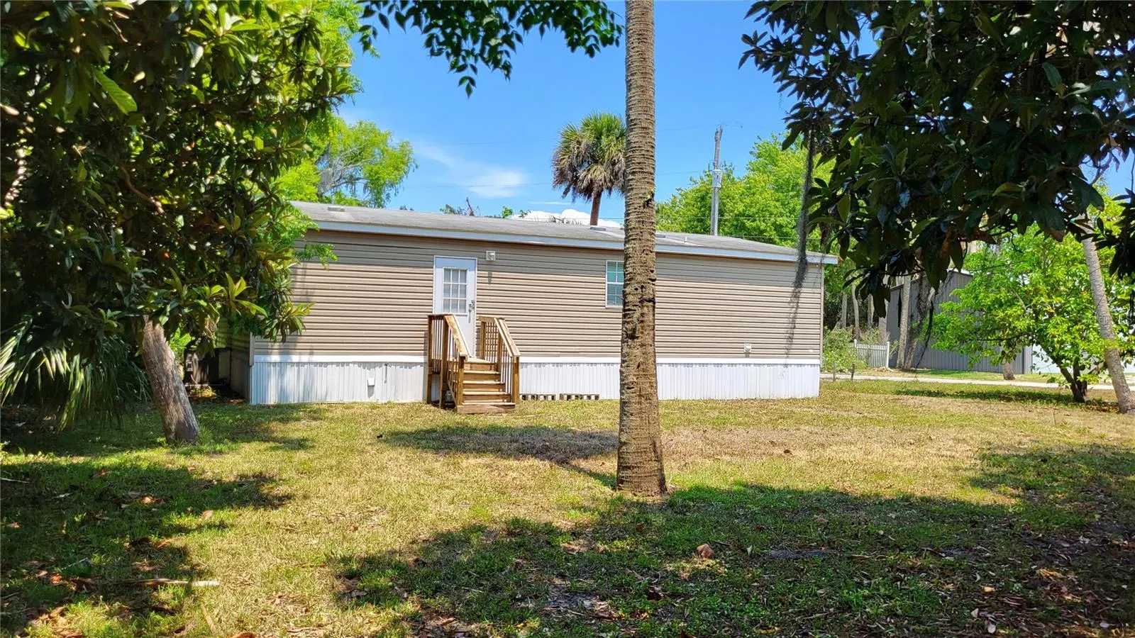 1084 ARVIN LN