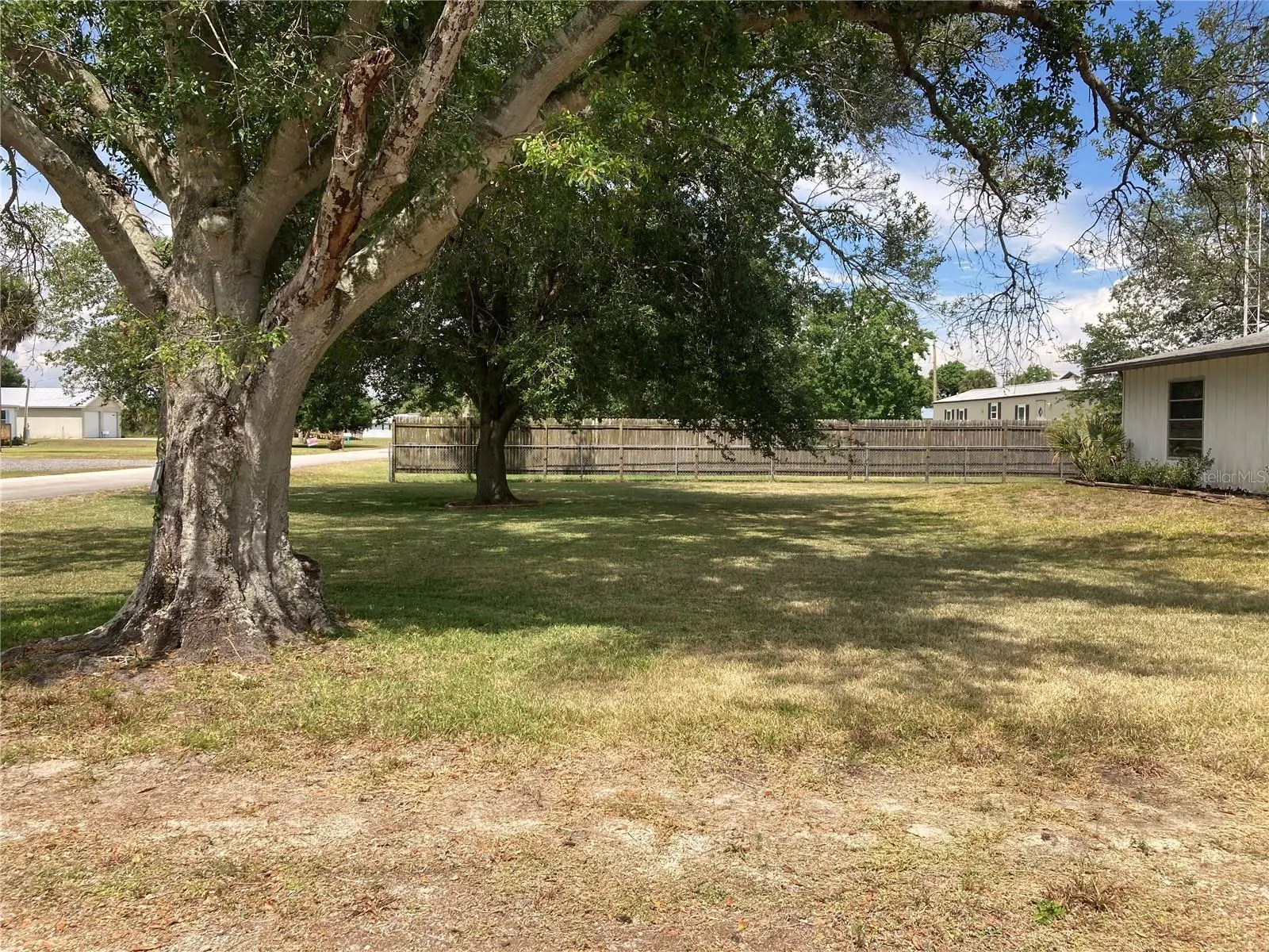 1214 ALLIGATOR RD