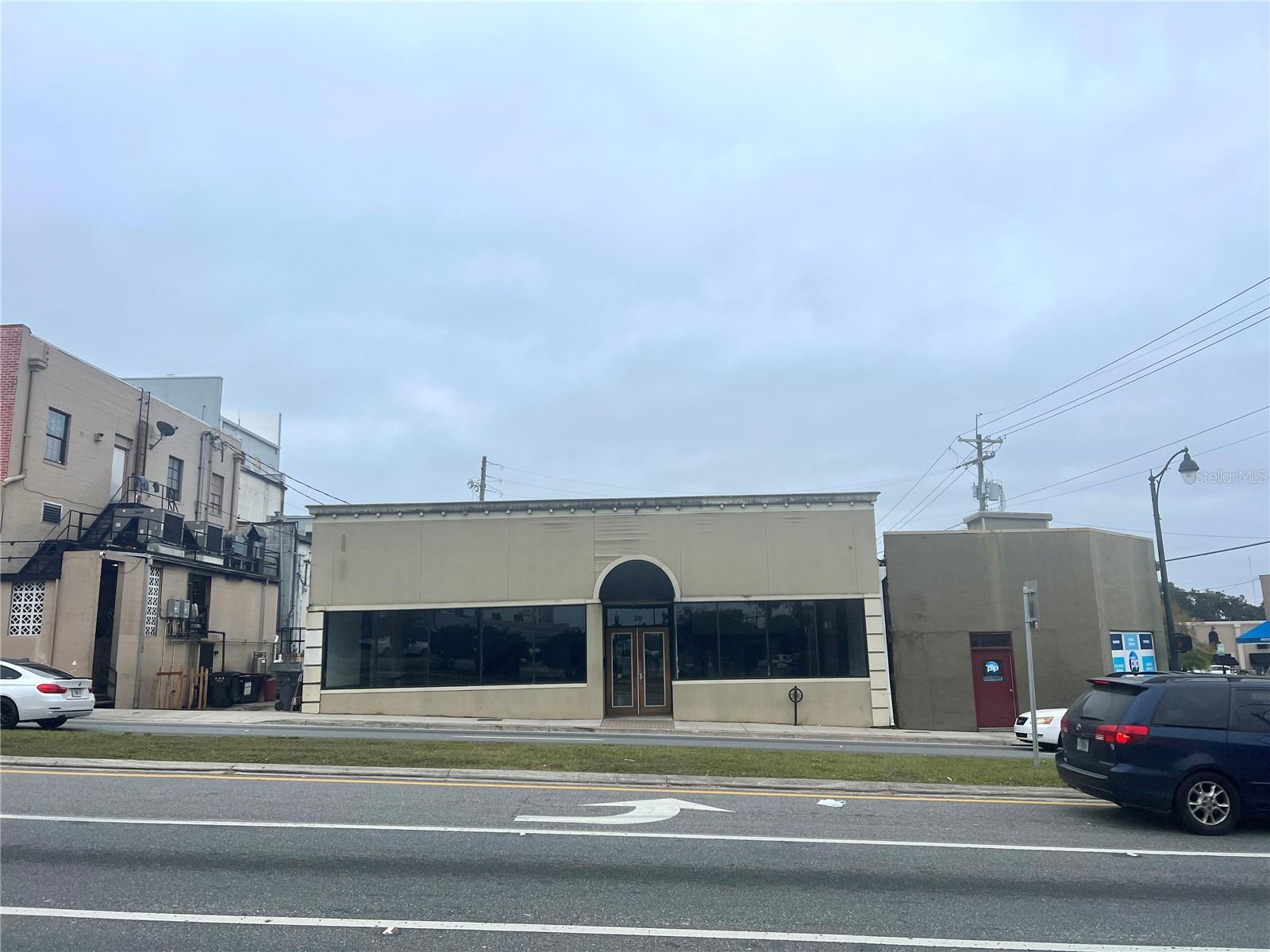 20 W SILVER SPRINGS BLVD