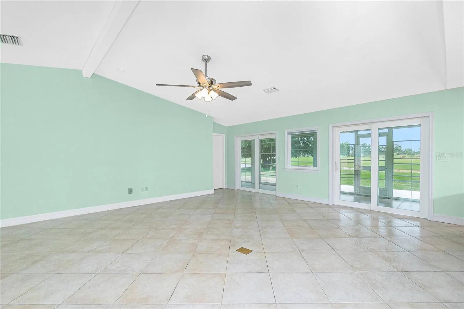 12001 SW KINGSWAY CIR