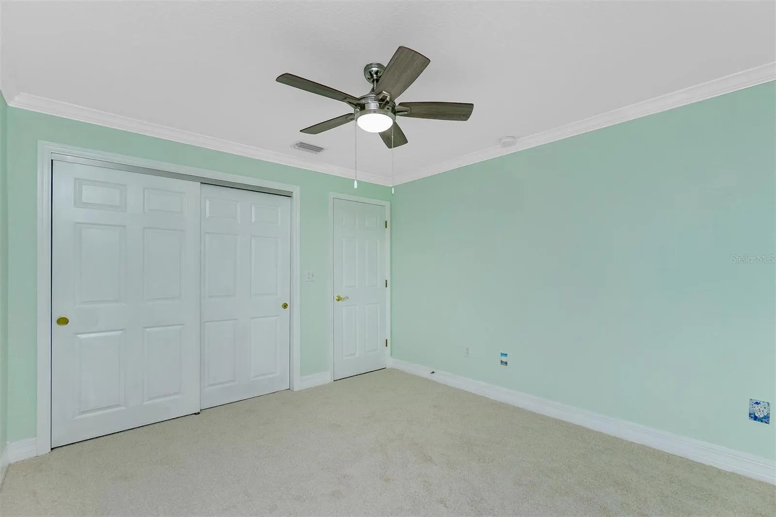 12001 SW KINGSWAY CIR