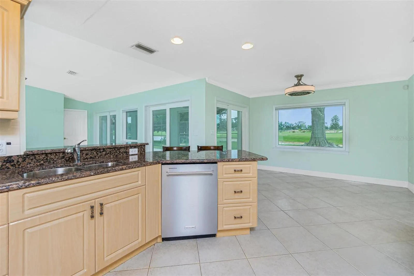 12001 SW KINGSWAY CIR