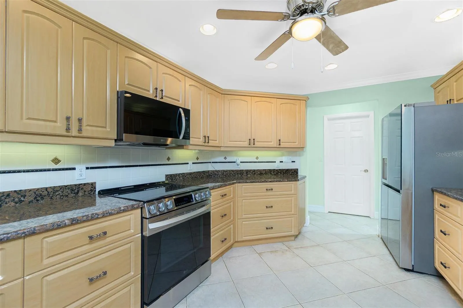 12001 SW KINGSWAY CIR