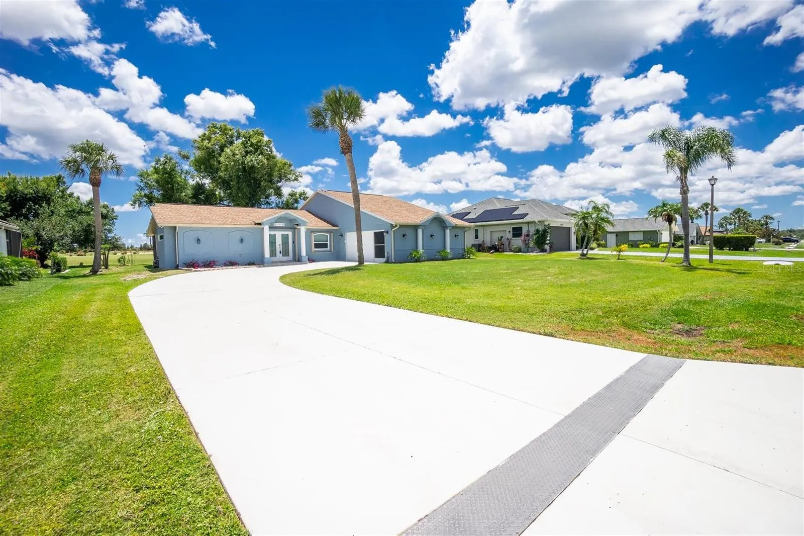 12001 SW KINGSWAY CIR