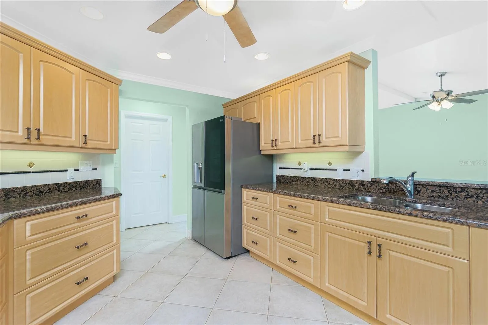 12001 SW KINGSWAY CIR