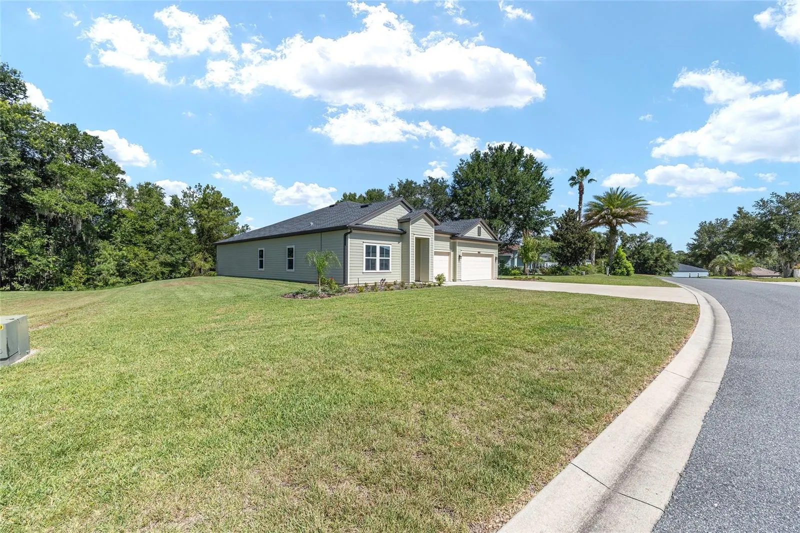 7834 SW 194TH CT
