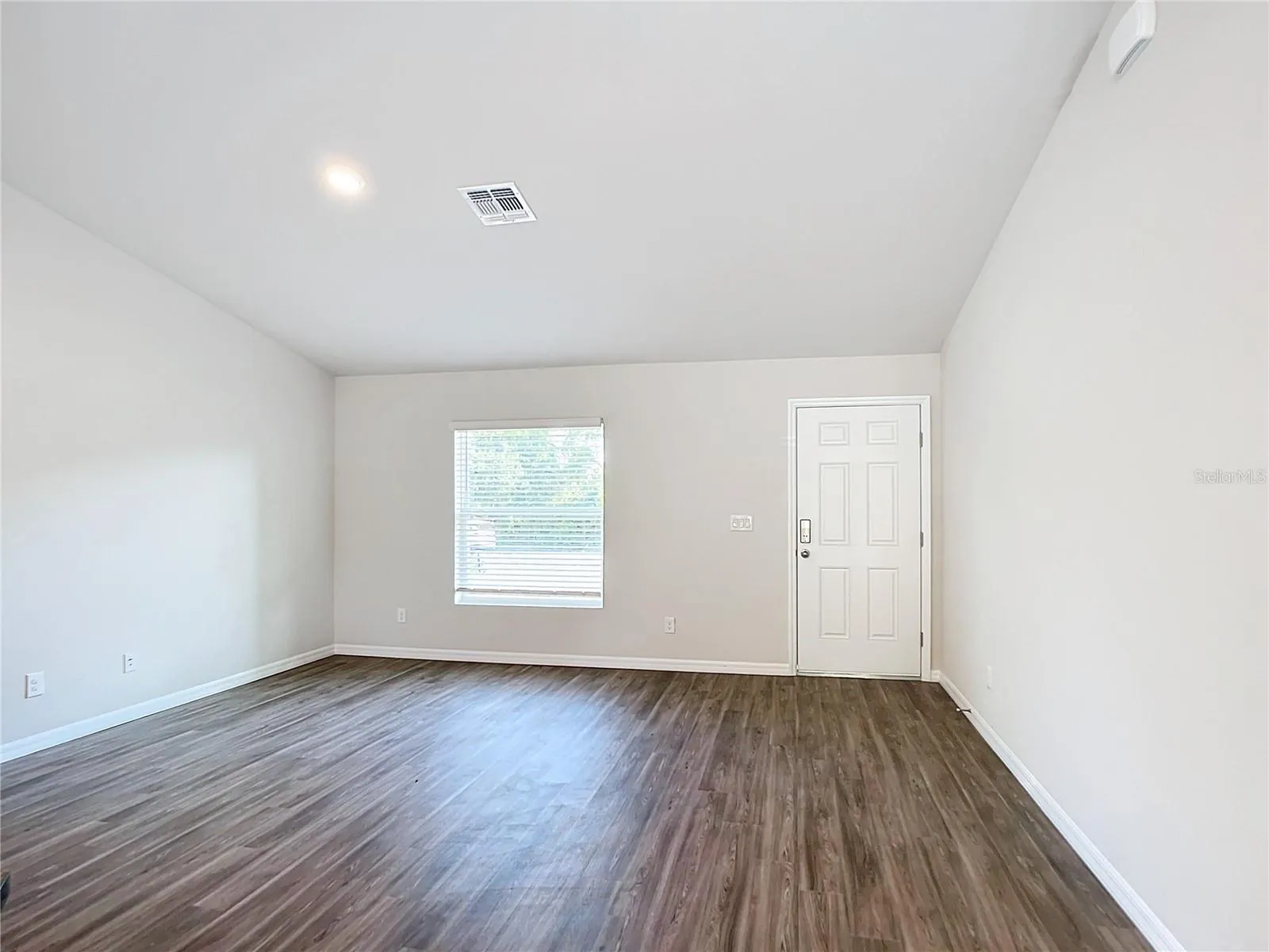 17389 TYLER AVE