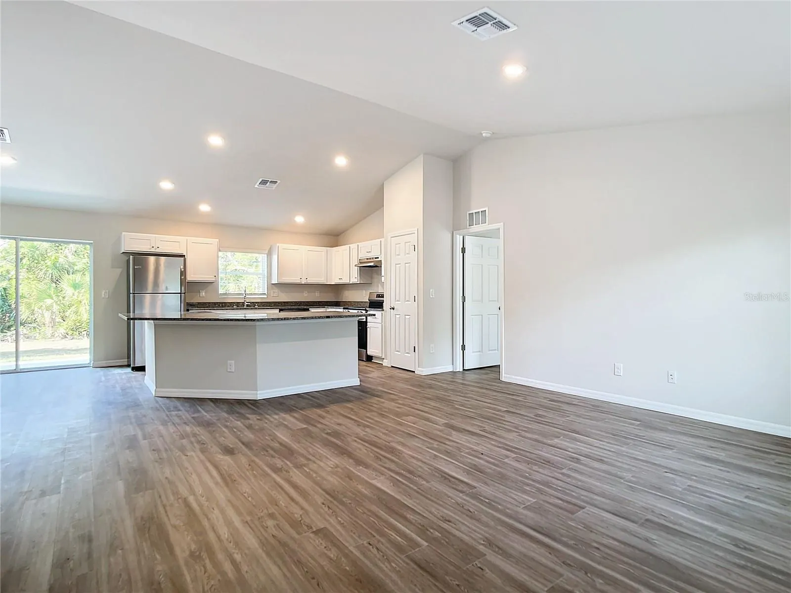 17389 TYLER AVE