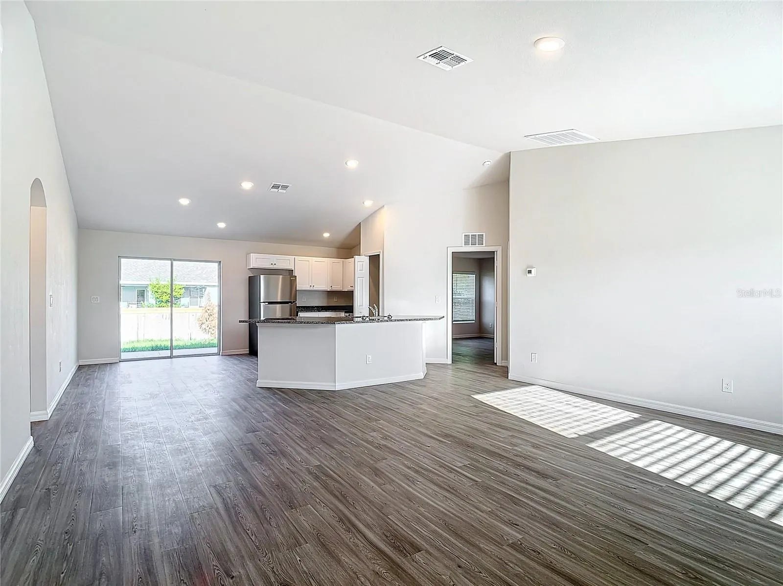 4110 NE 20TH PL