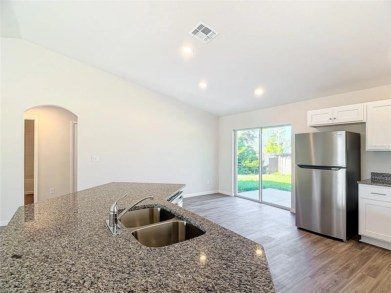 4110 NE 20TH PL