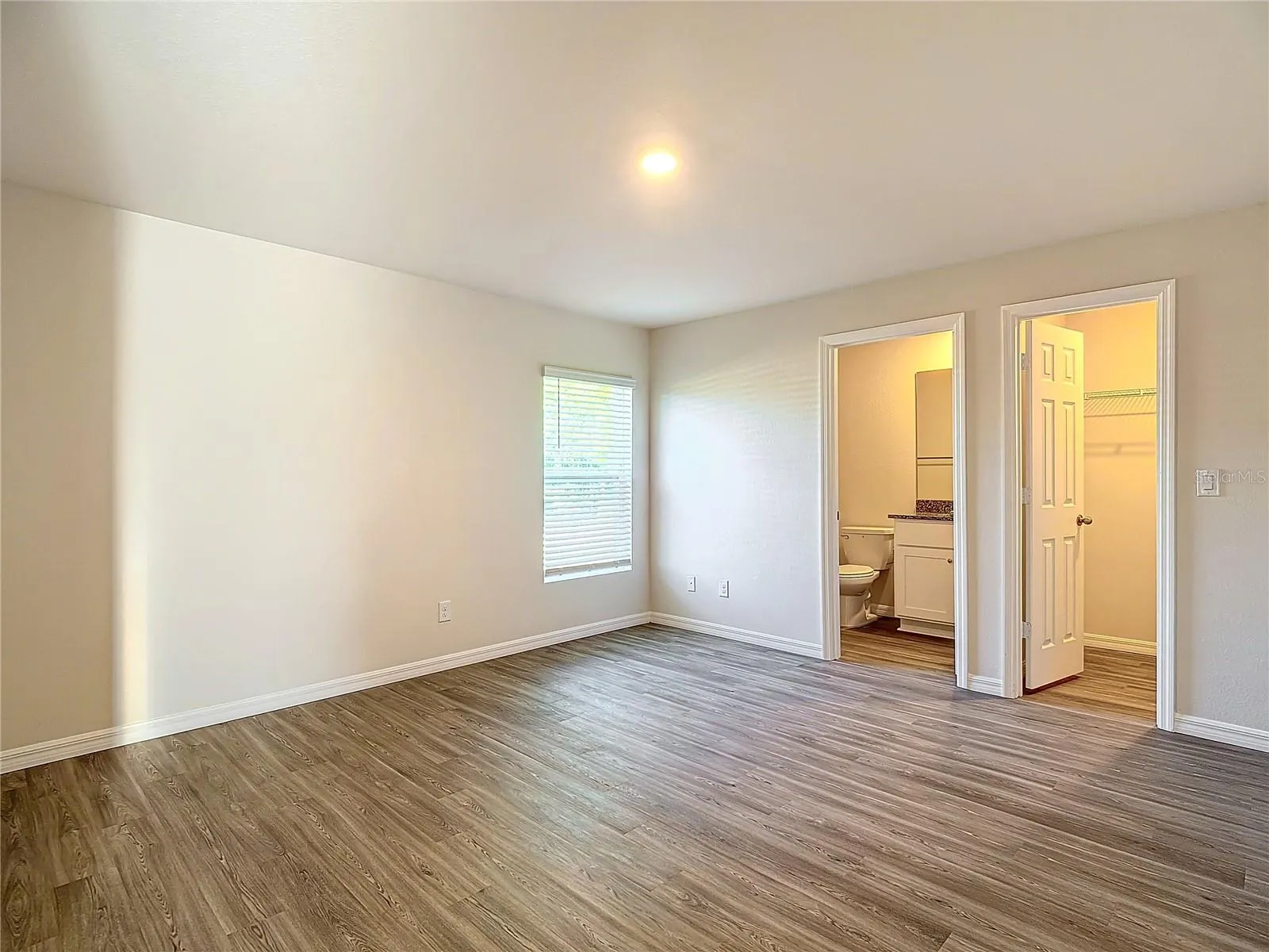 4110 NE 20TH PL