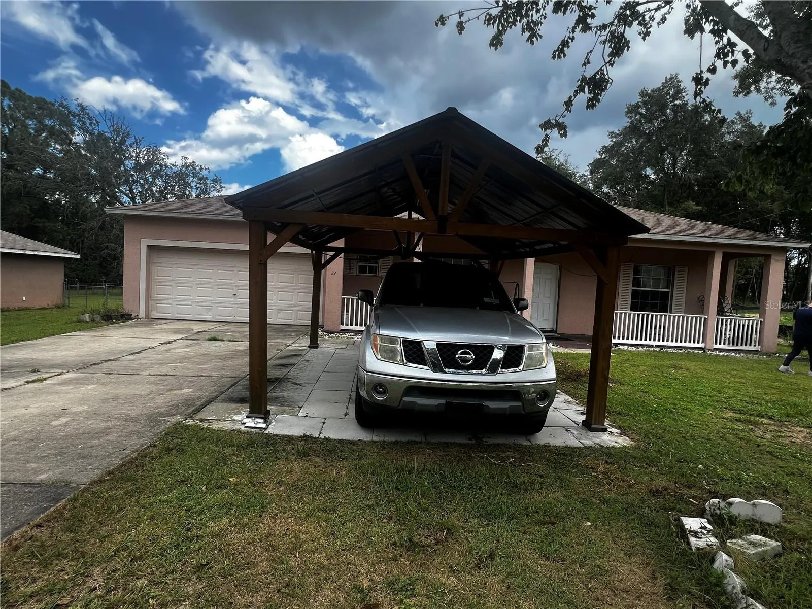 27 WILLOW RD